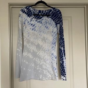 Long Skinny Tee V Neck